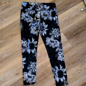 Flower yoga pants
